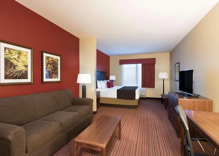 Best Western Plus Hudson Hotel & Suites