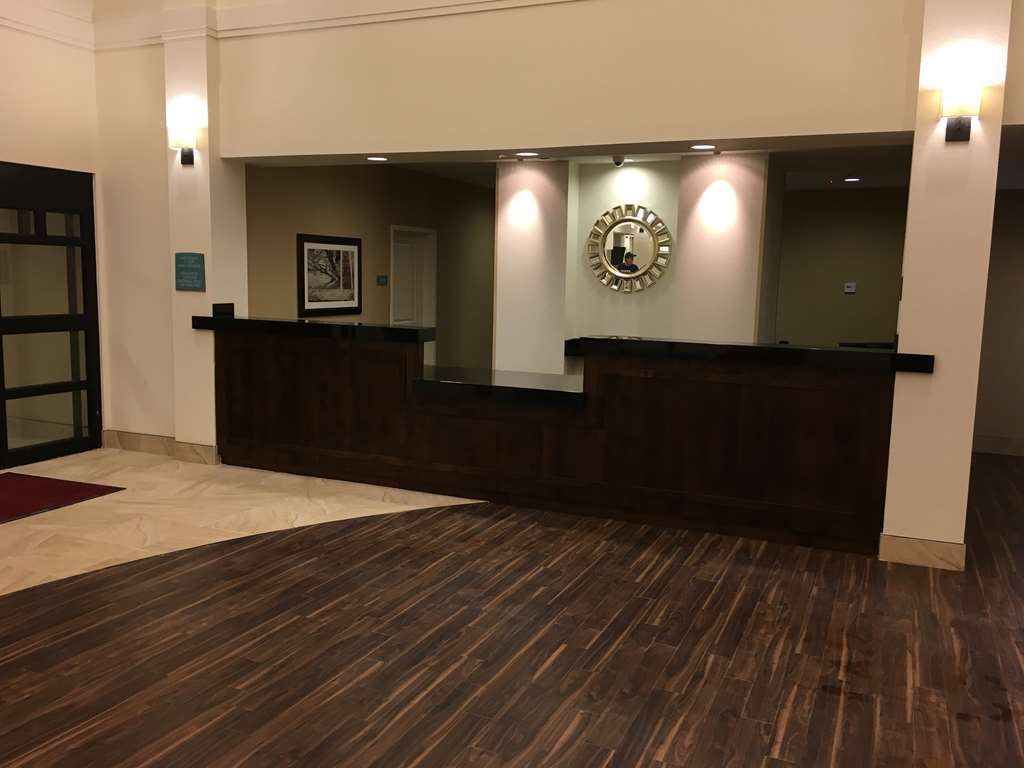 Western & Hotel 3*